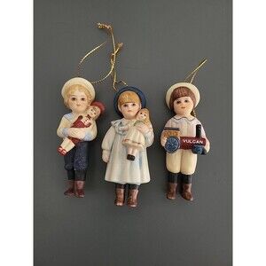 Lot Of  3 Jan Hagara Porcelain Ornaments Sharice + Stephen +Parry 1988